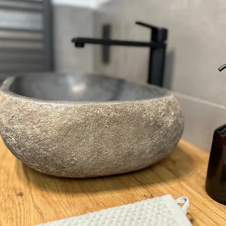 Charmante In Lage شقة *