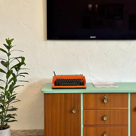 Charmante In Lage * ميدهباخ